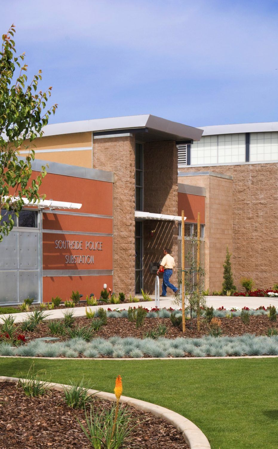 Bakersfield Fire Station No. 5 and Police Substation RRM