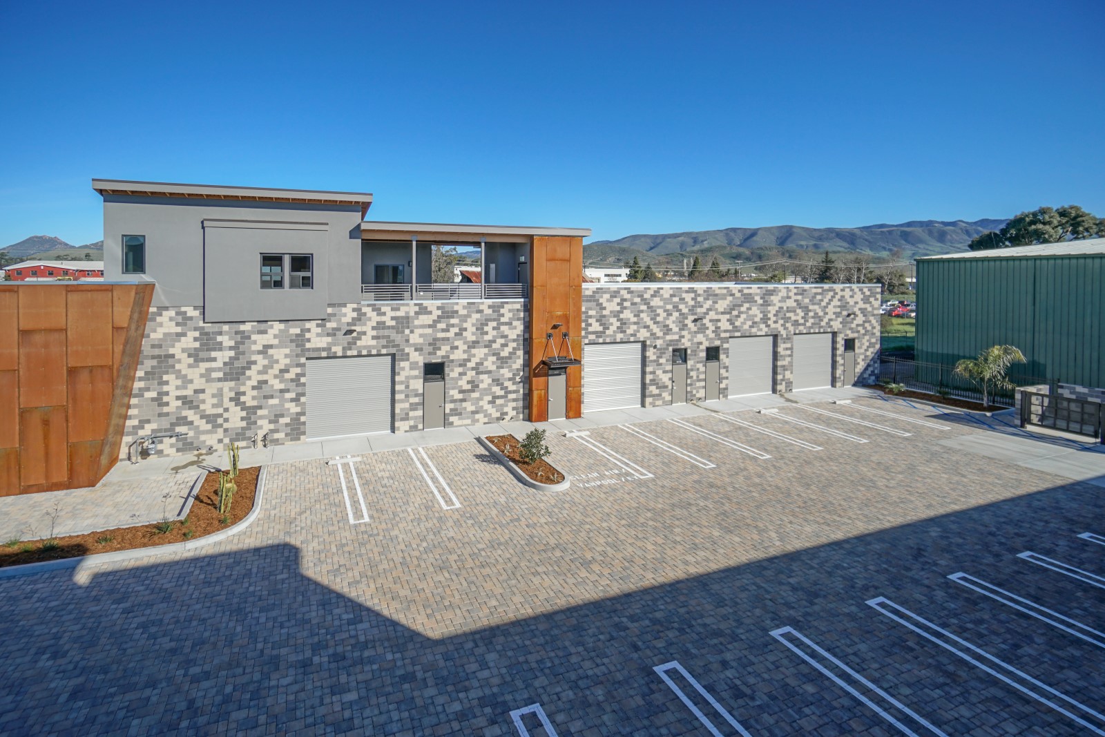 Architecture Commercial, Mixed Use, & Hospitality RRM